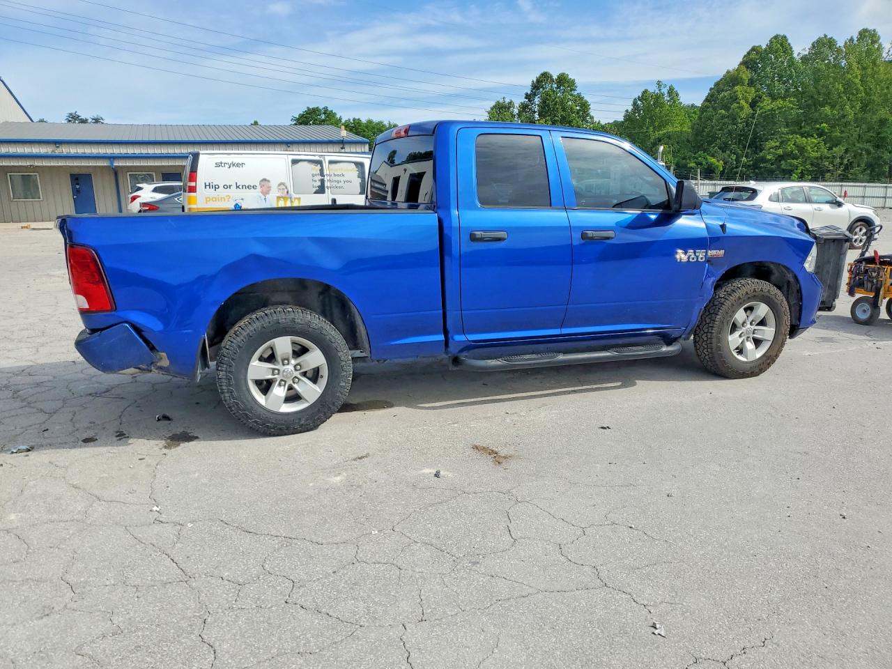 2017 RAM 1500 ST photo 3