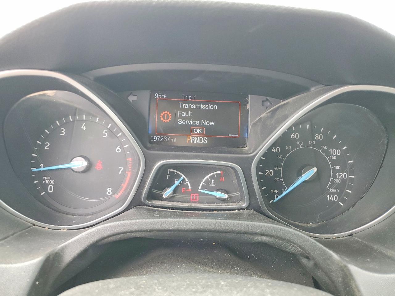 2015 FORD FOCUS SE photo 25