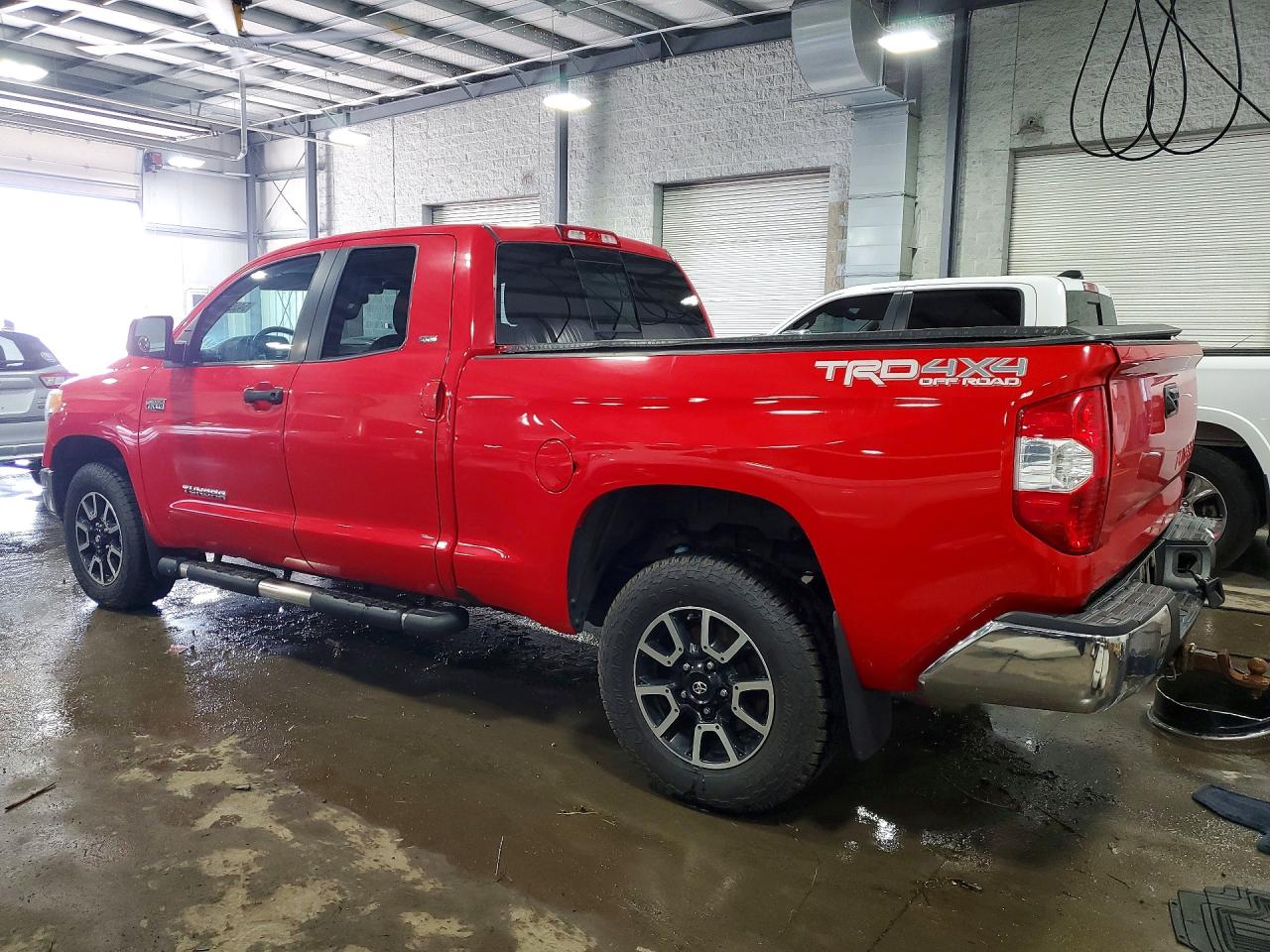 2014 TOYOTA TUNDRA SR5 photo 2