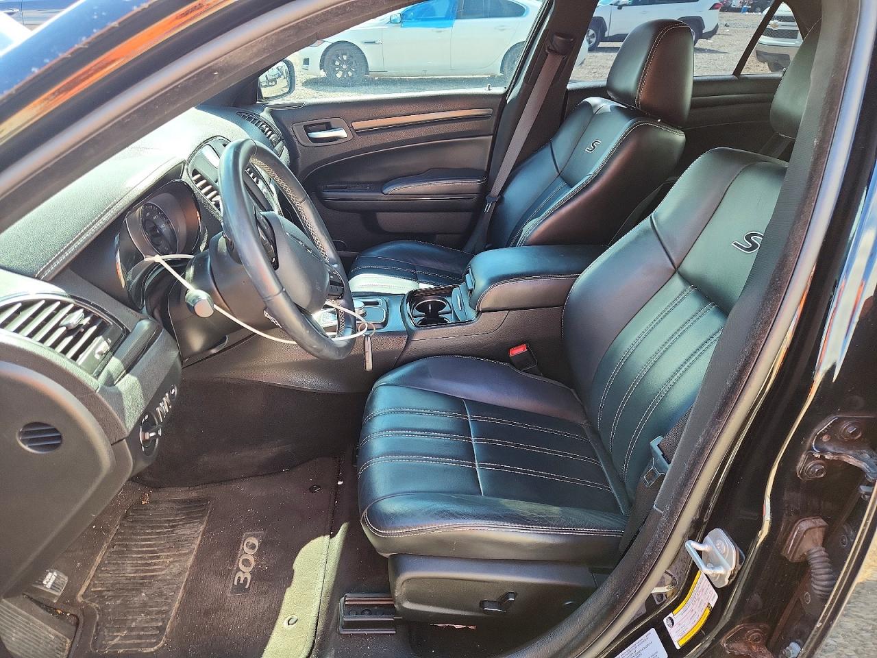 2015 CHRYSLER 300 S photo 19