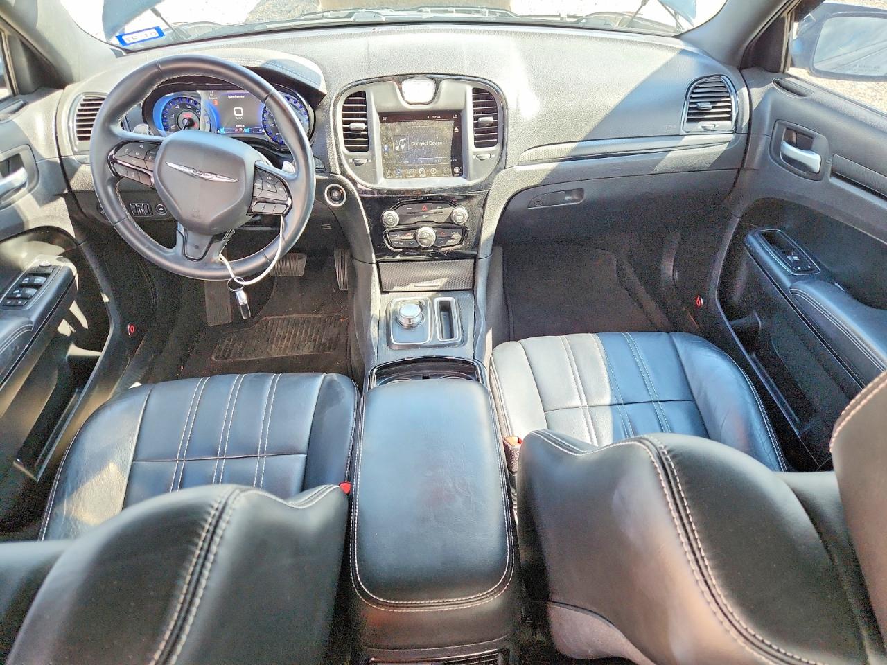 2015 CHRYSLER 300 S photo 22