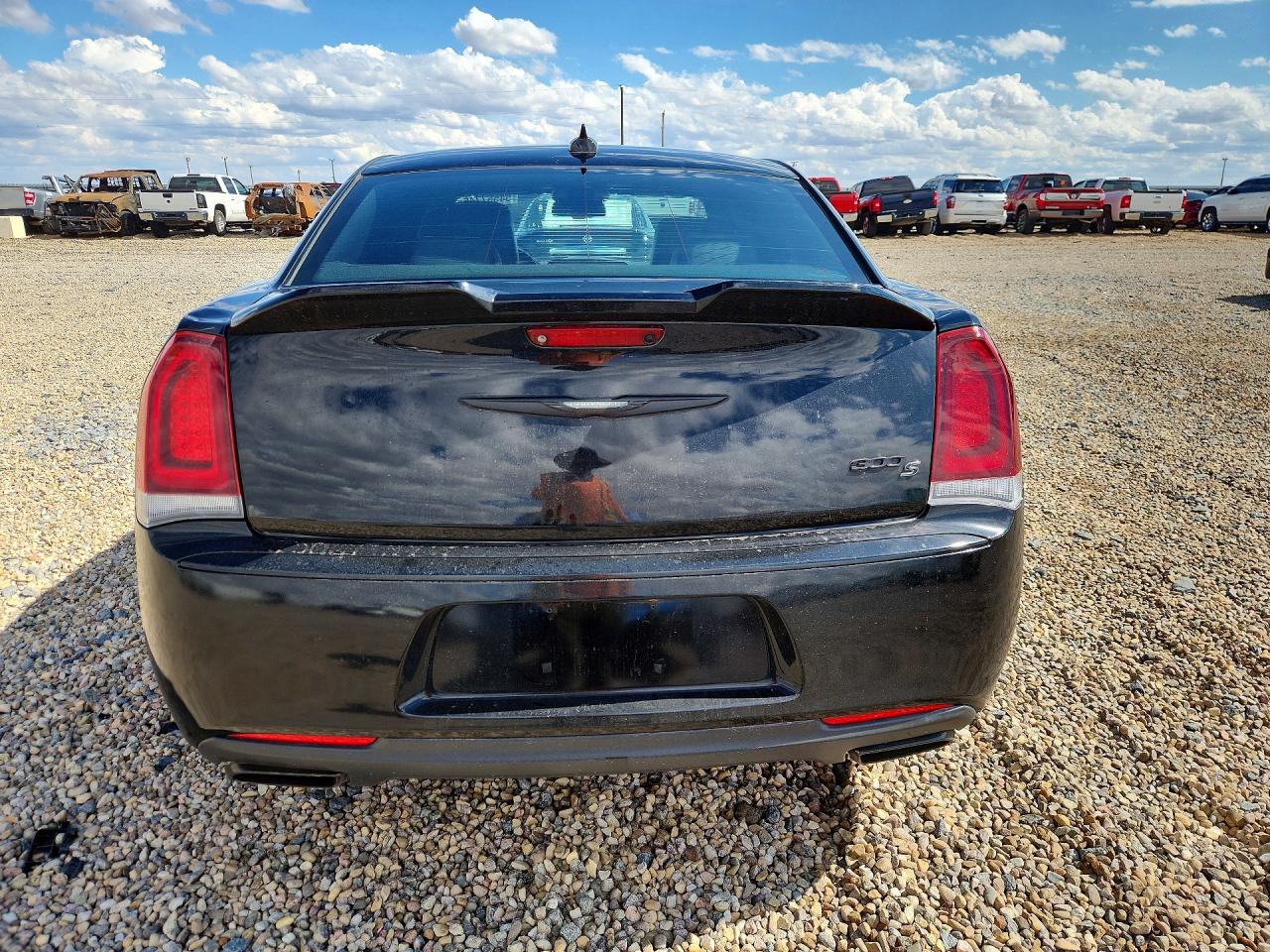 2015 CHRYSLER 300 S photo 16