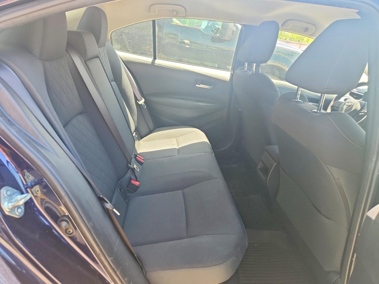 2020 TOYOTA COROLLA LE photo 10