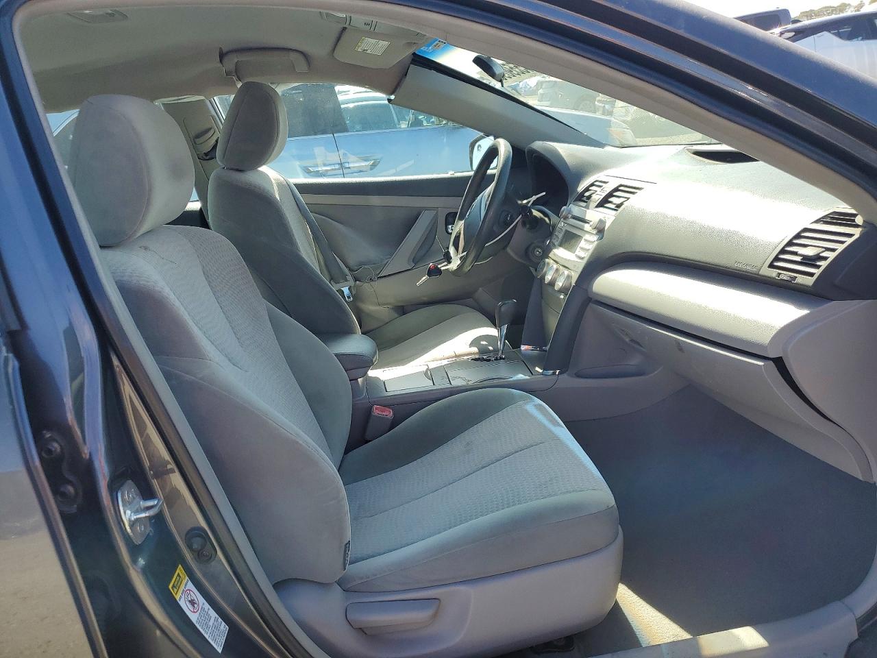 2010 TOYOTA CAMRY LE photo 7