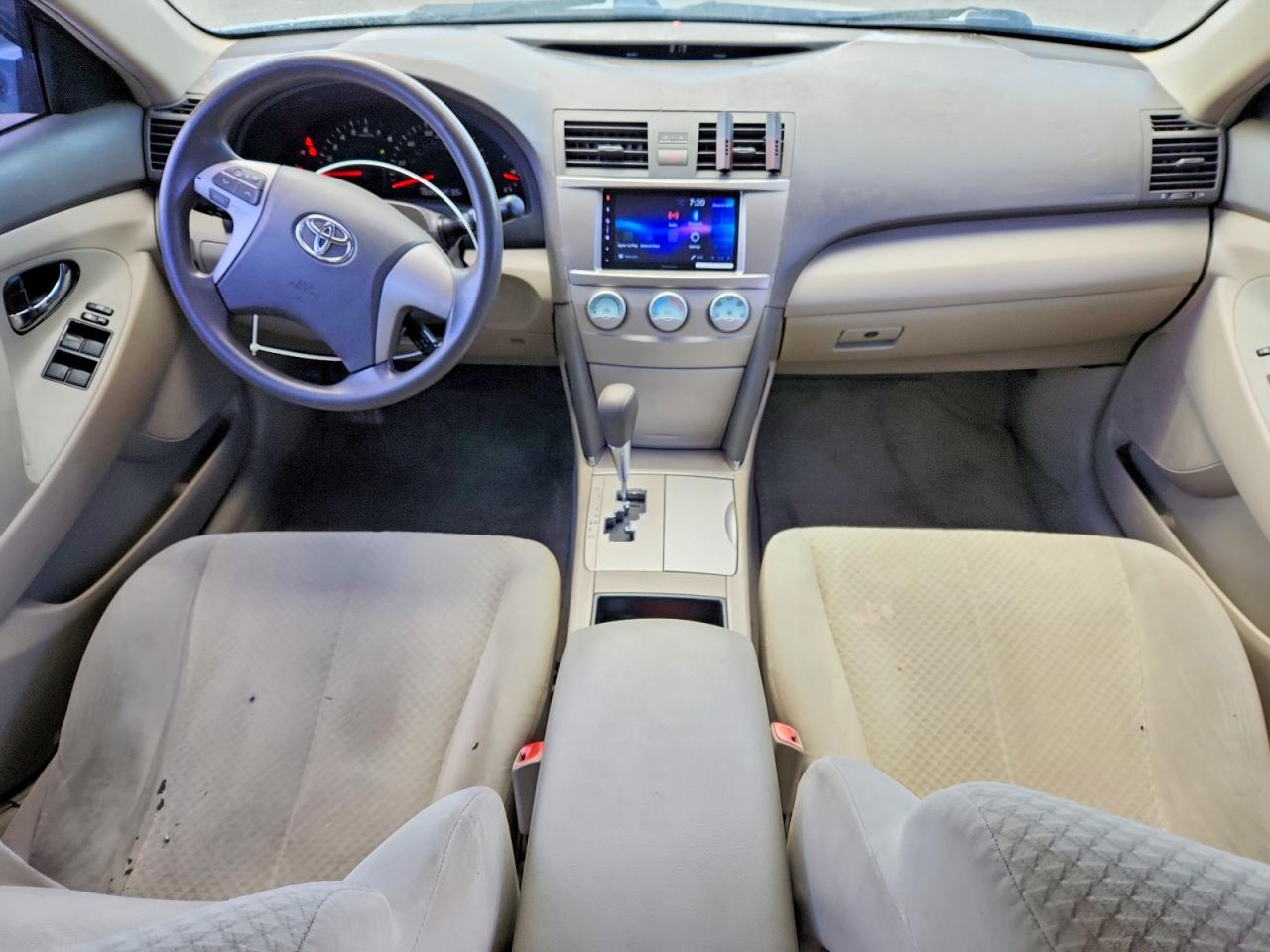 2009 TOYOTA CAMRY LE photo 15