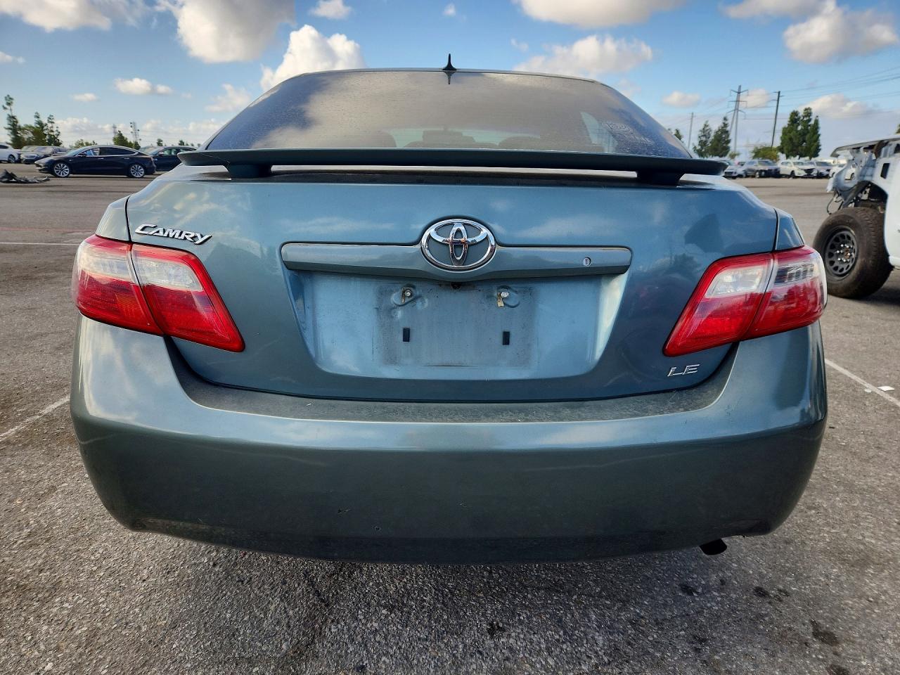 2009 TOYOTA CAMRY LE photo 11