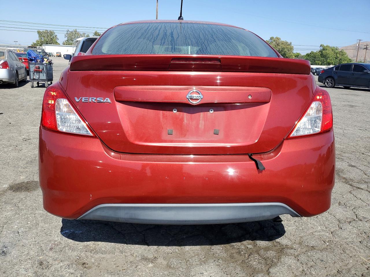 2018 NISSAN VERSA S PLUS photo 11