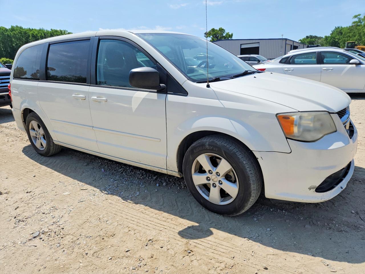 2013 DODGE GRAND CARAVAN SE photo 4