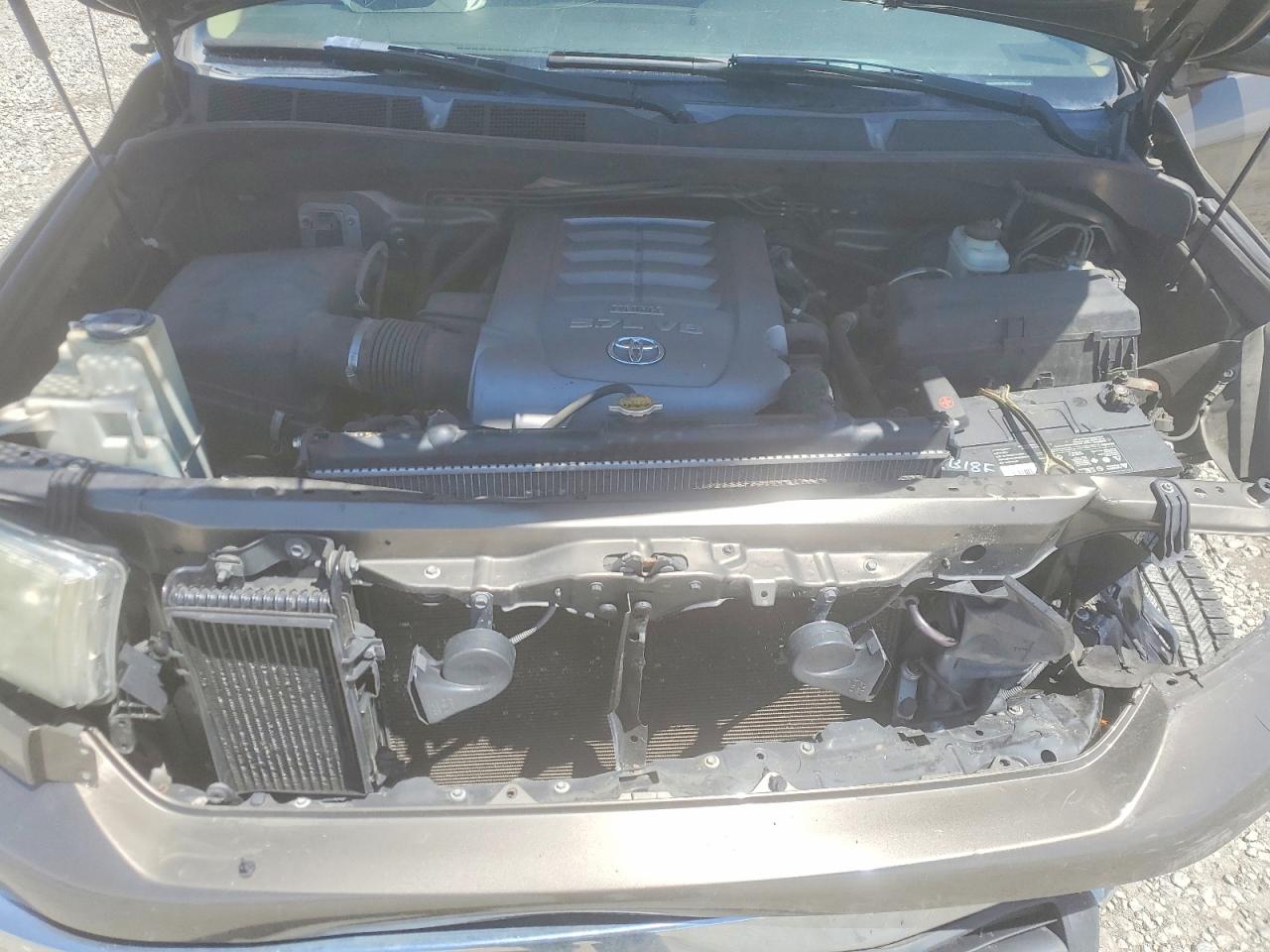 2010 TOYOTA TUNDRA DOUBLE CAB SR5 photo 11