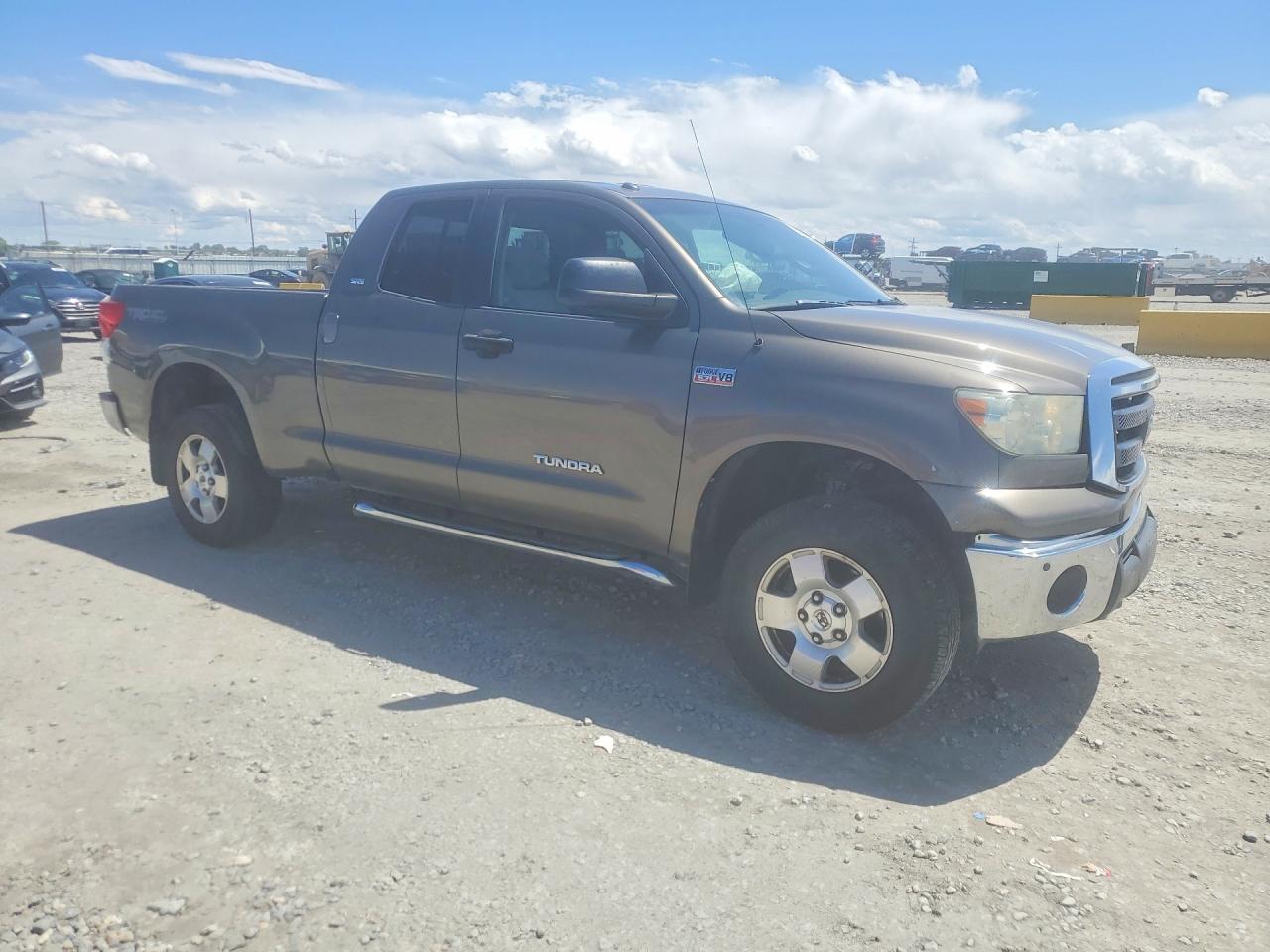 2010 TOYOTA TUNDRA DOUBLE CAB SR5 photo 4
