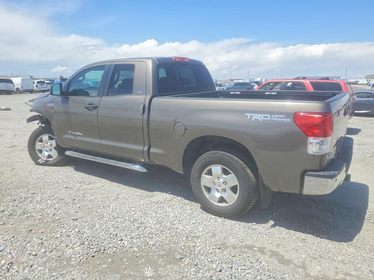 2010 TOYOTA TUNDRA DOUBLE CAB SR5 photo 2