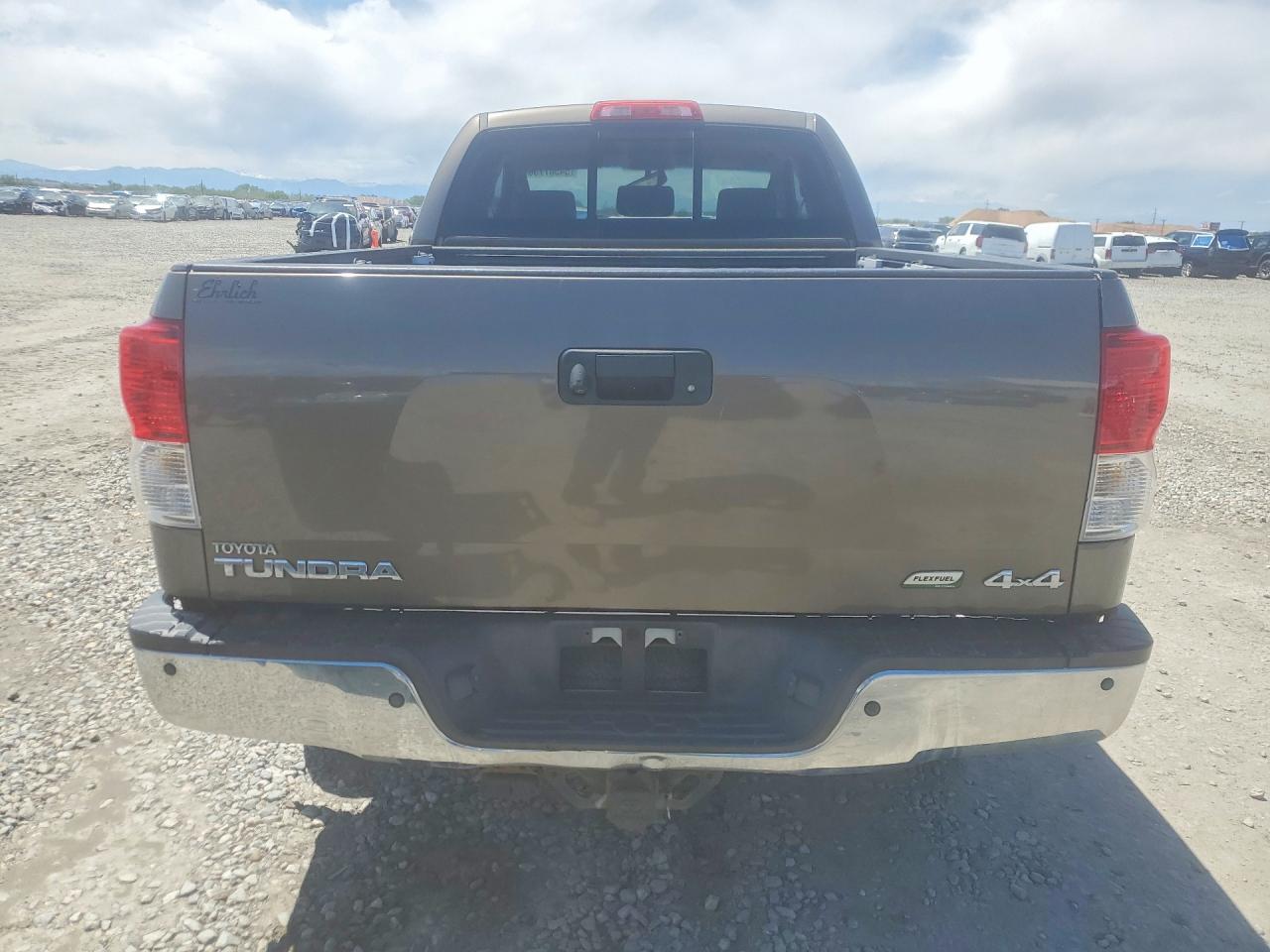 2010 TOYOTA TUNDRA DOUBLE CAB SR5 photo 6