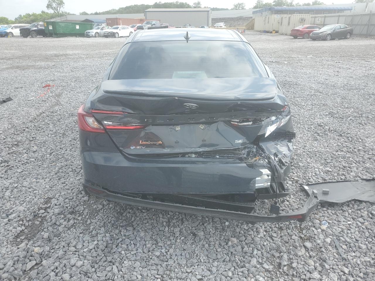 2025 TOYOTA CAMRY XSE photo 11