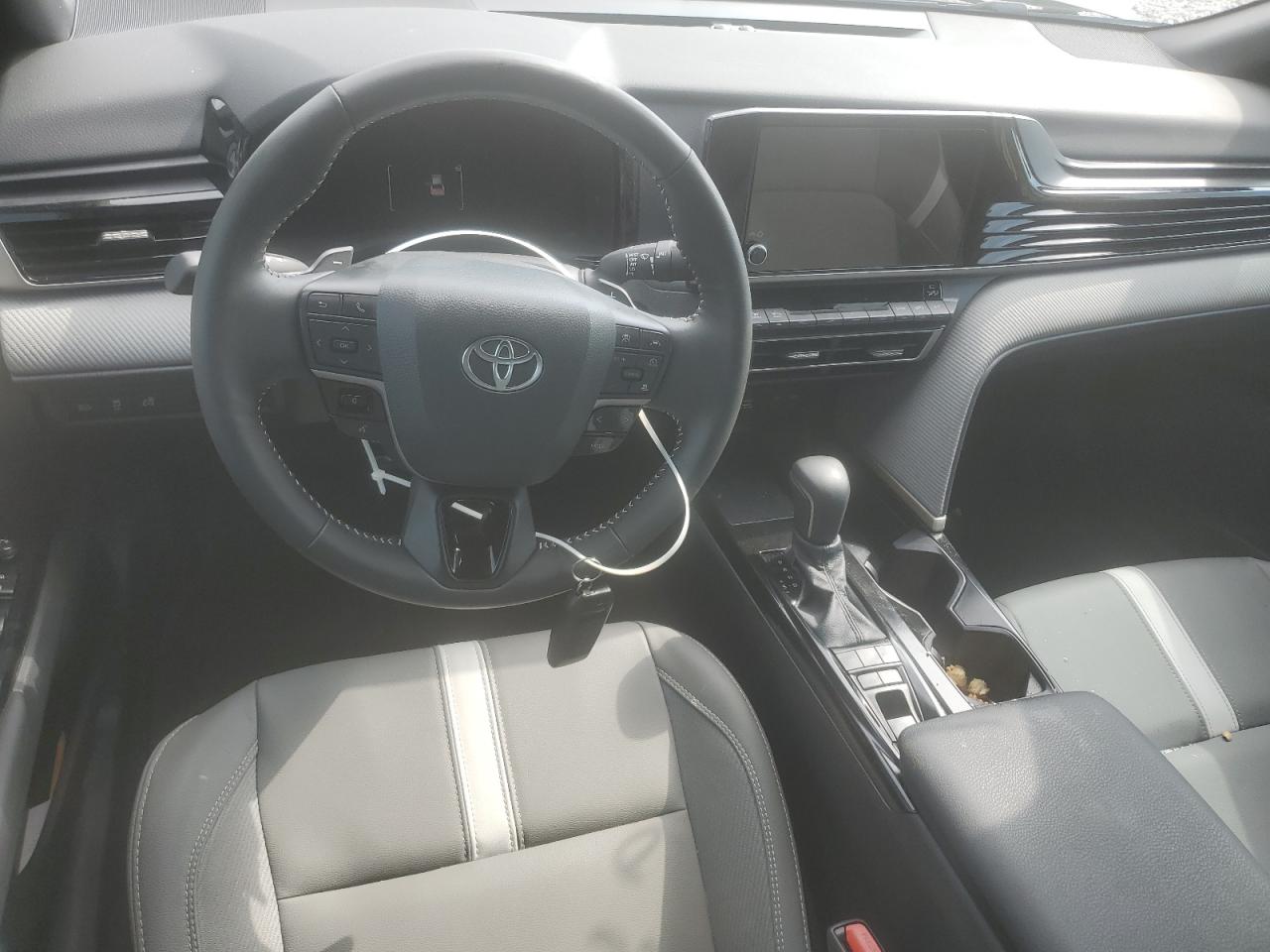 2025 TOYOTA CAMRY XSE photo 15