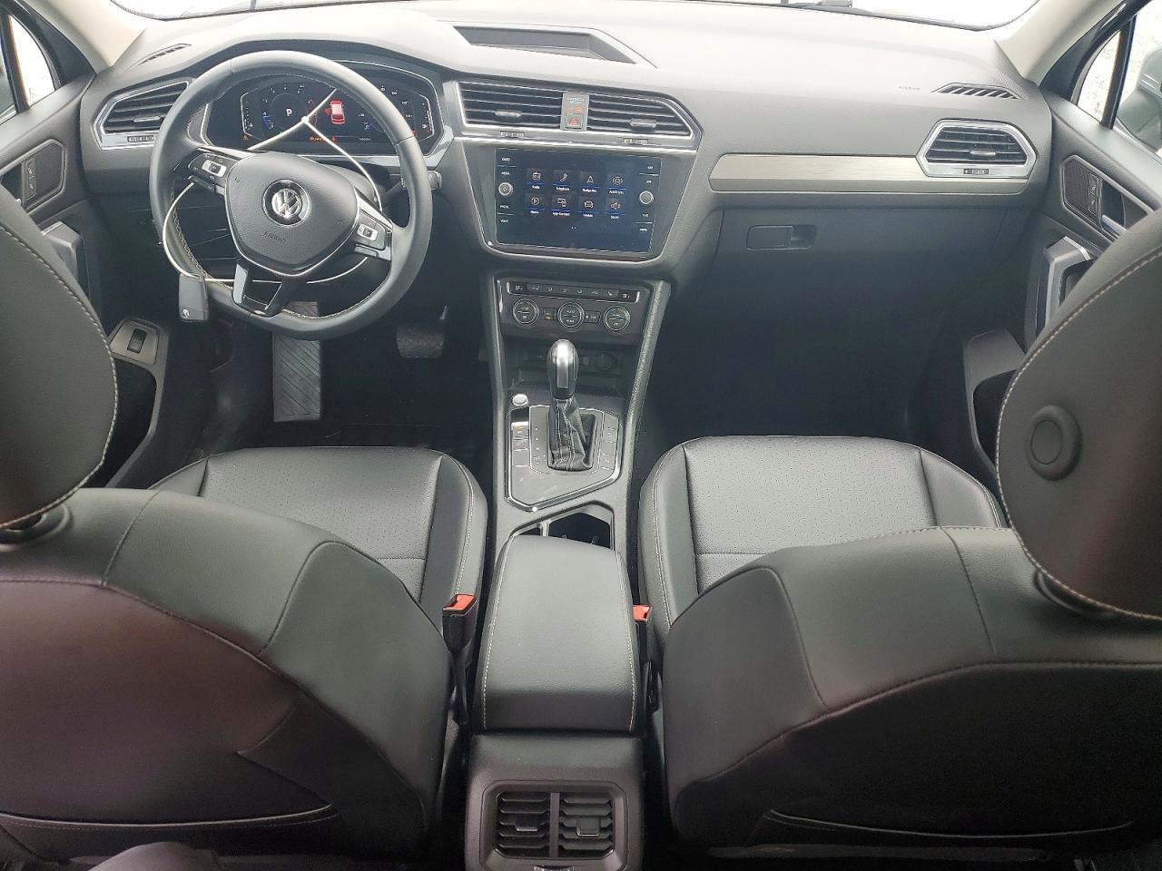 2021 VOLKSWAGEN TIGUAN SE photo 22