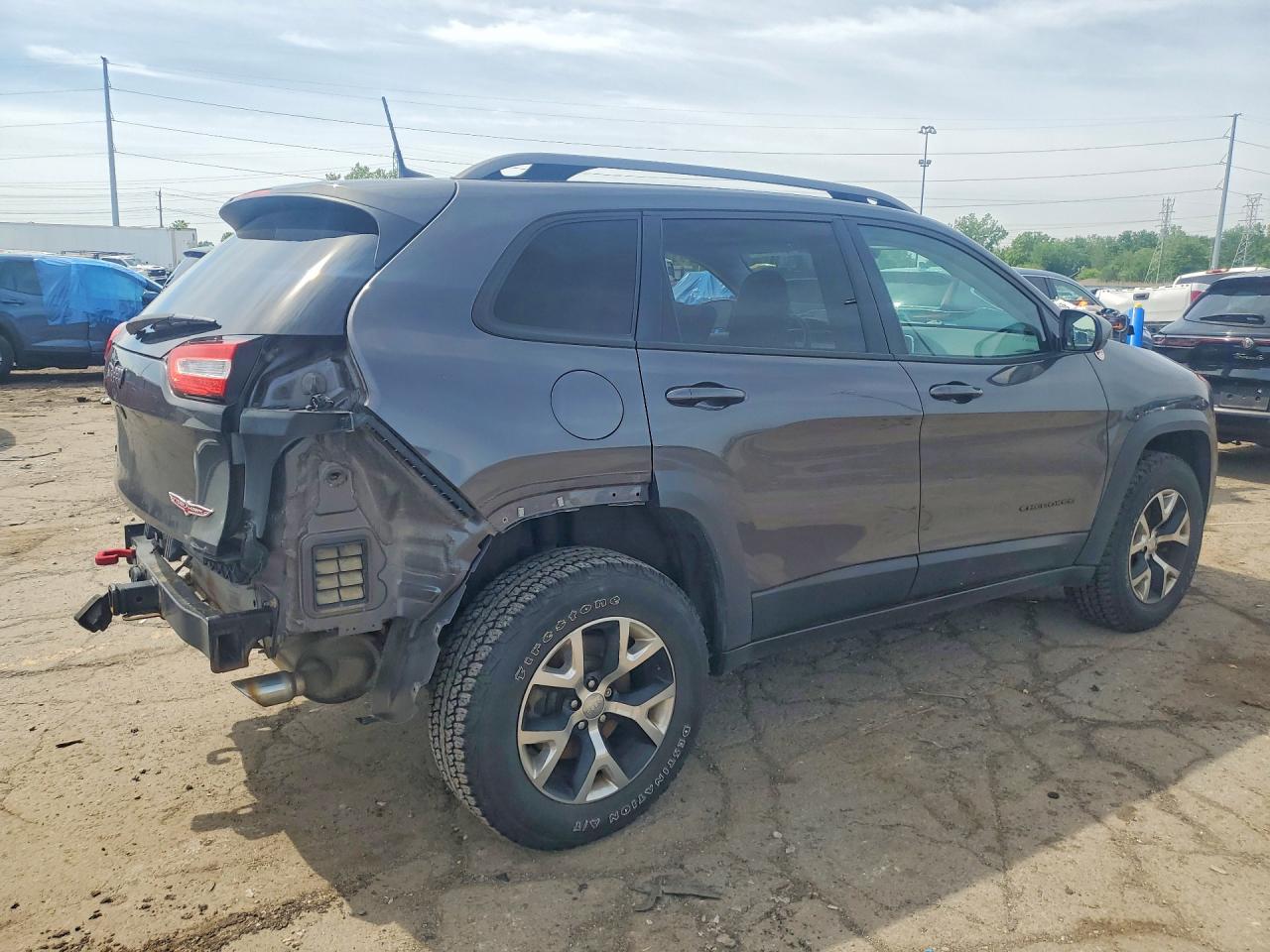 2016 JEEP CHEROKEE TRAILHAWK photo 7