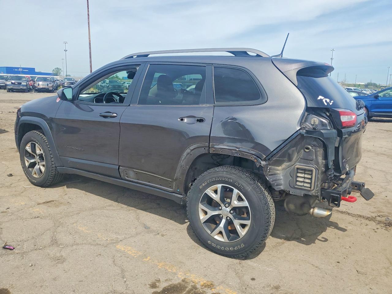 2016 JEEP CHEROKEE TRAILHAWK photo 4