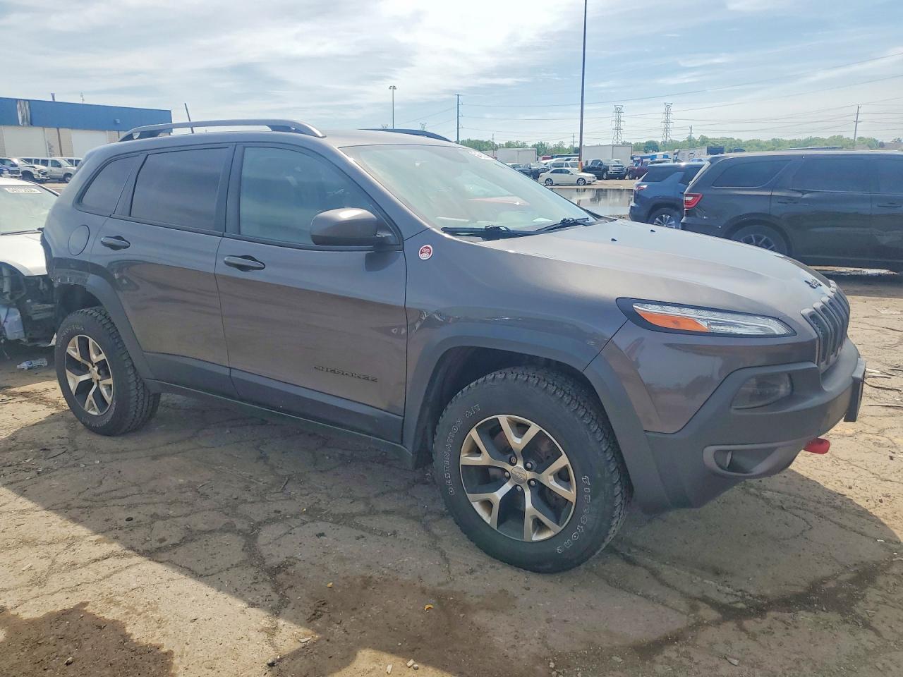 2016 JEEP CHEROKEE TRAILHAWK photo 10
