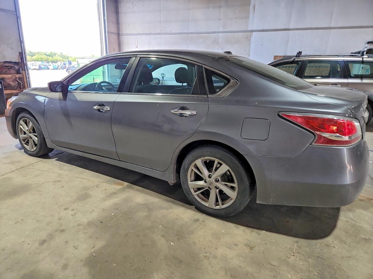 2015 NISSAN ALTIMA 2.5 SV photo 3
