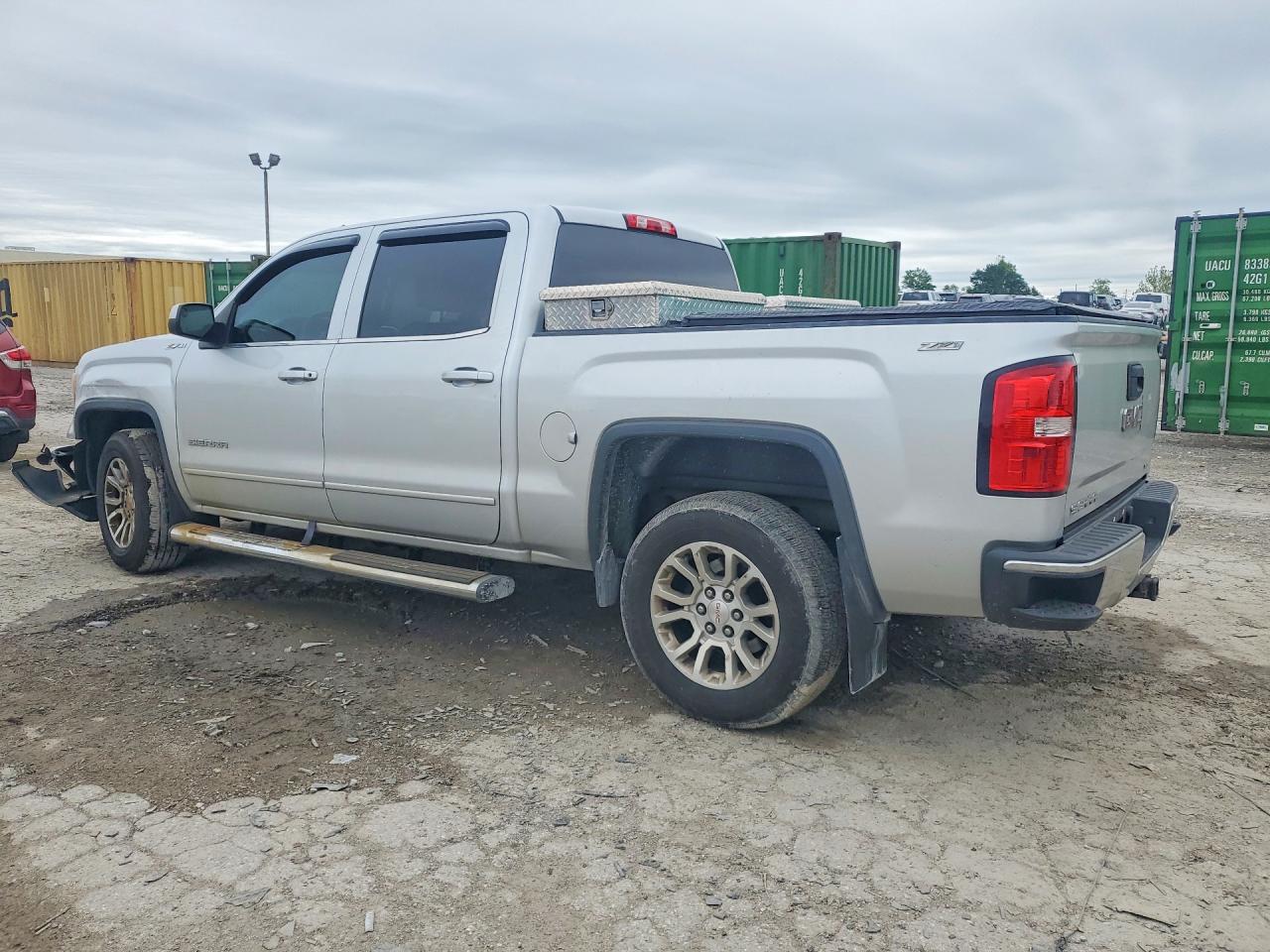 2014 GMC SIERRA C1500 SLE photo 3