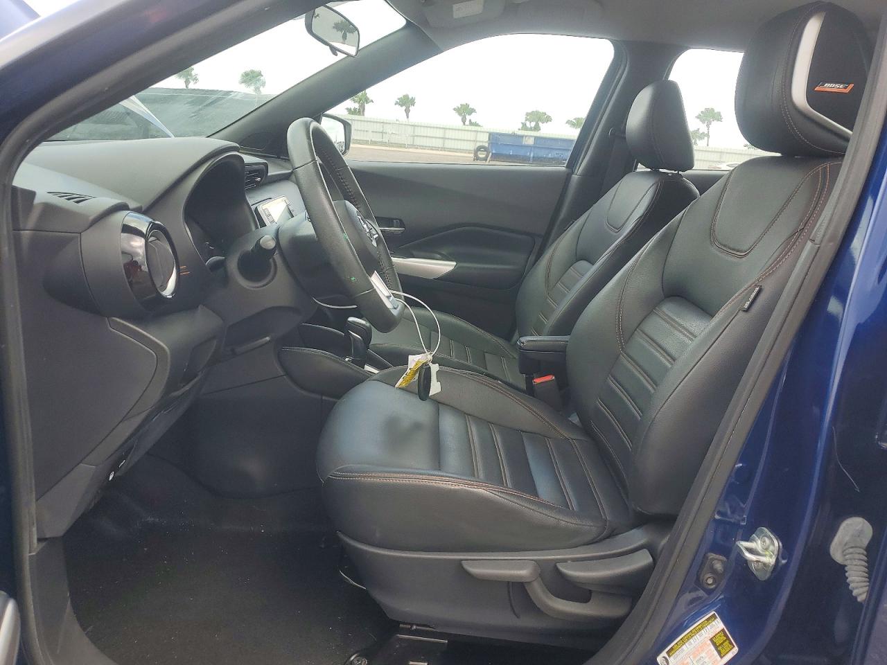 2020 NISSAN KICKS SR photo 13