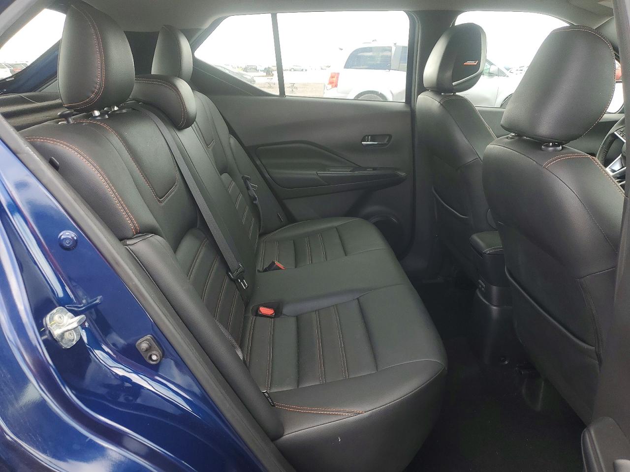 2020 NISSAN KICKS SR photo 19