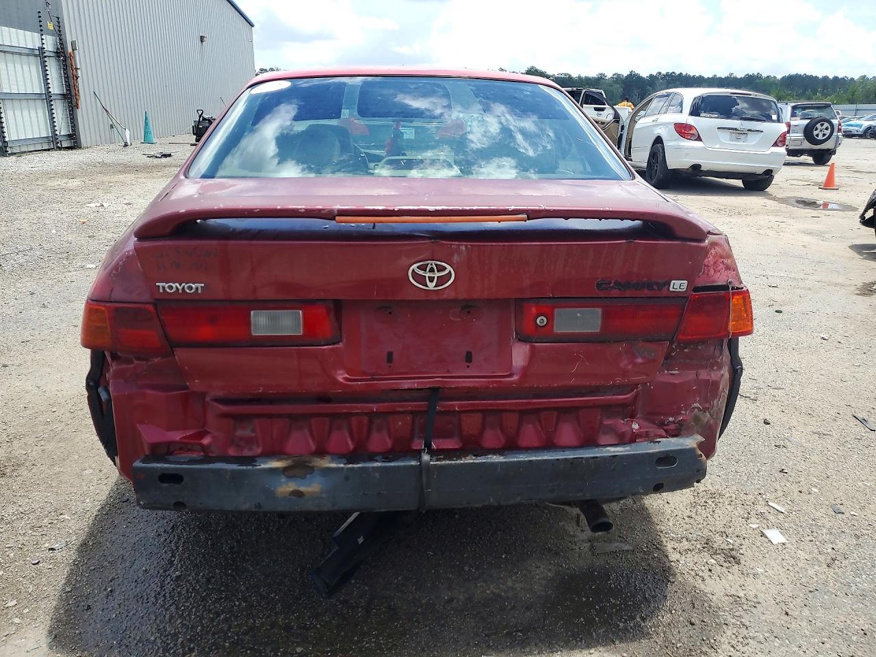 1997 TOYOTA CAMRY LE V6 photo 6