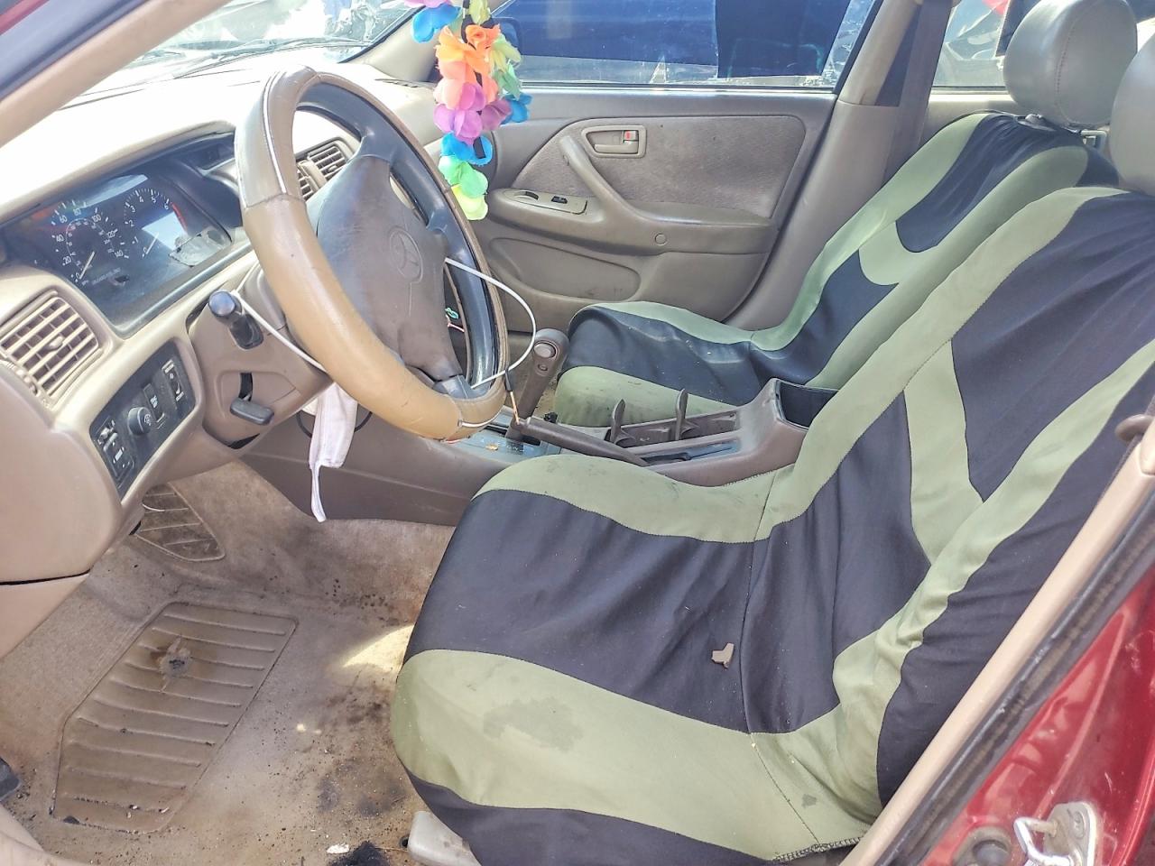1997 TOYOTA CAMRY LE V6 photo 7