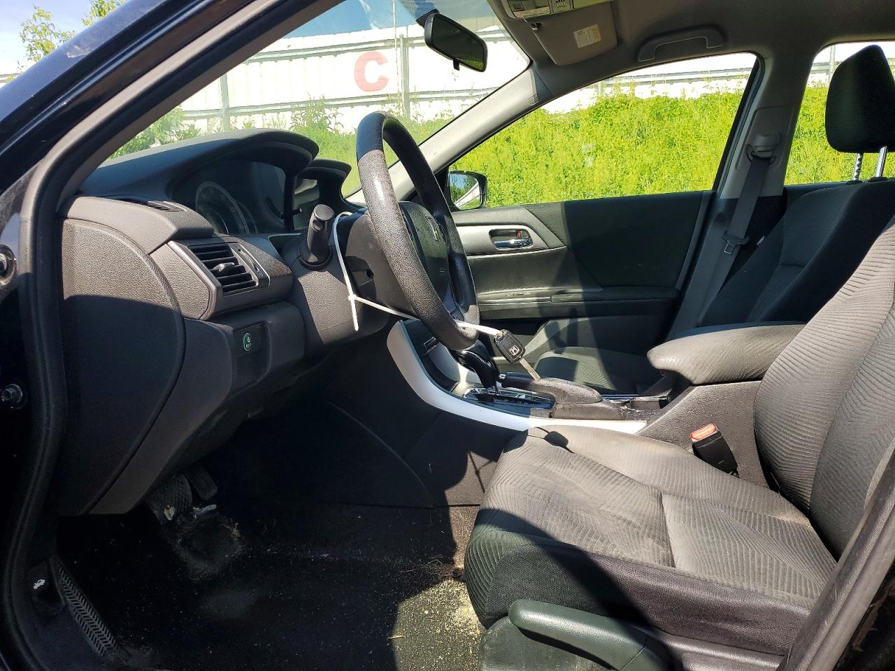 2015 HONDA ACCORD LX photo 13