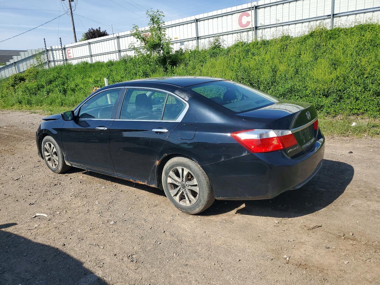 2015 HONDA ACCORD LX photo 3