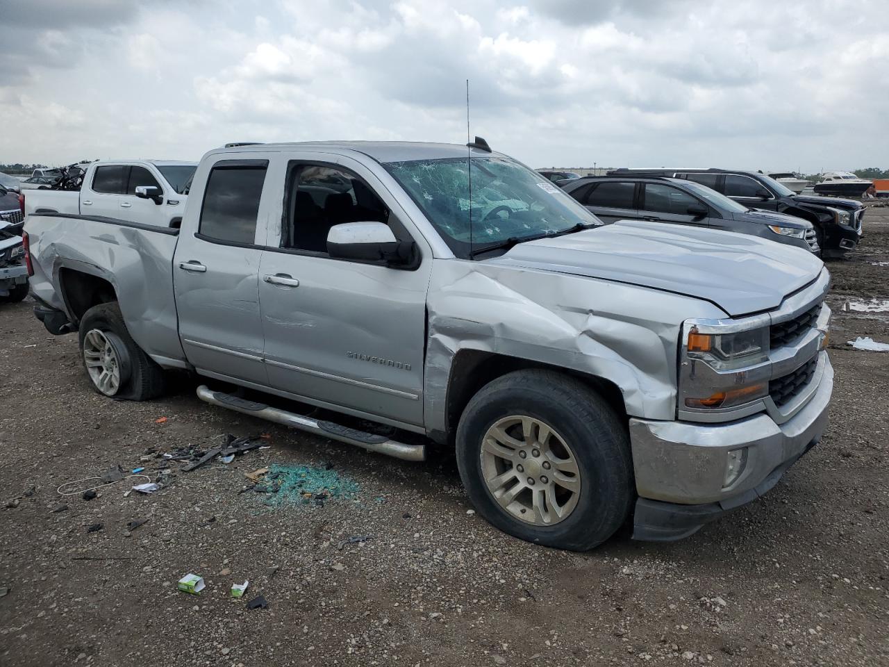 2017 CHEVROLET SILVERADO C1500 LT photo 7