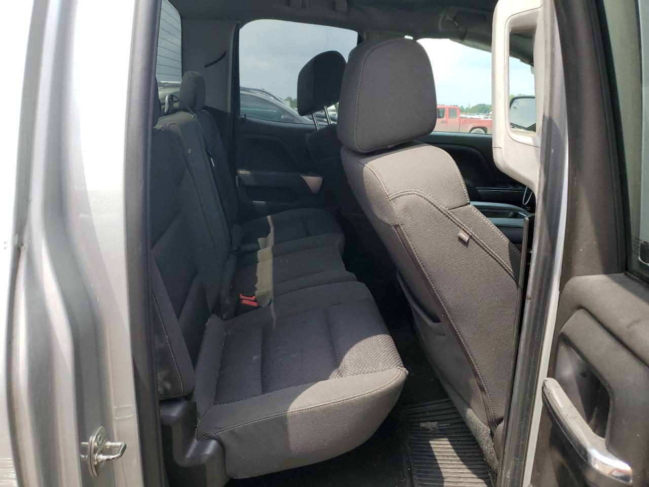 2017 CHEVROLET SILVERADO C1500 LT photo 19