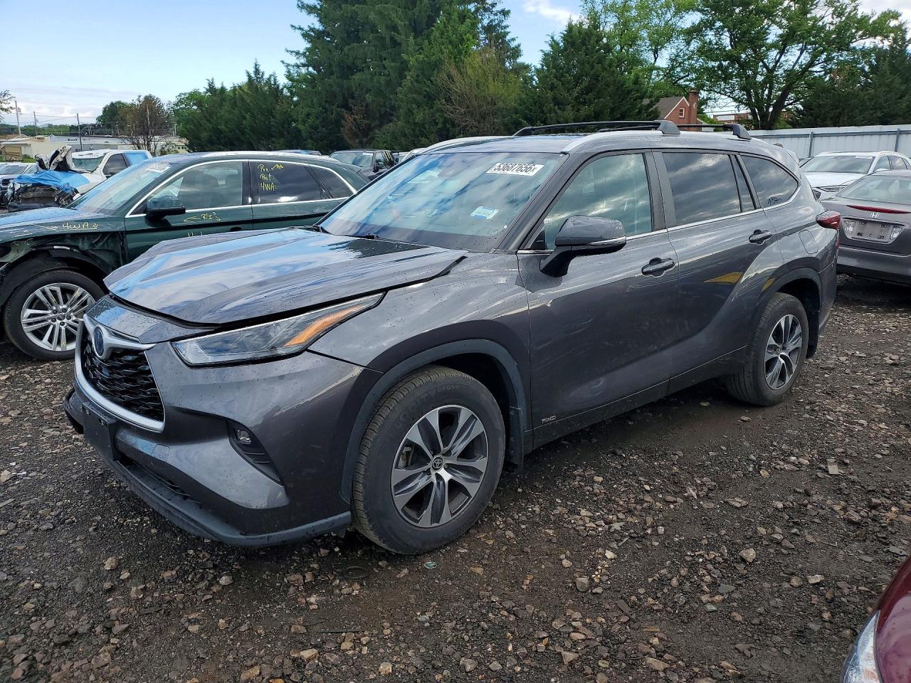 2024 TOYOTA HIGHLANDER HYBRID