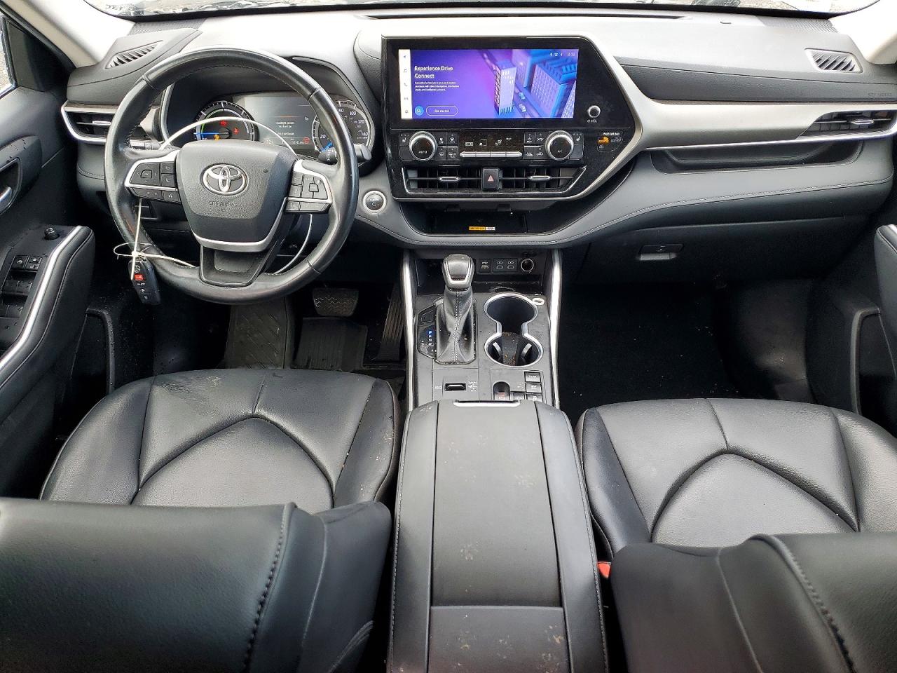 2024 TOYOTA HIGHLANDER HYBRID XLE photo 8