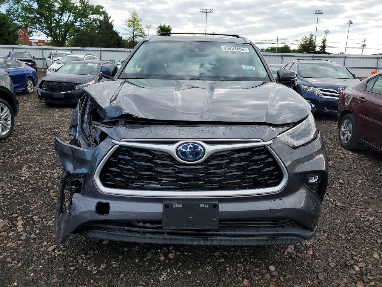 2024 TOYOTA HIGHLANDER HYBRID XLE photo 5