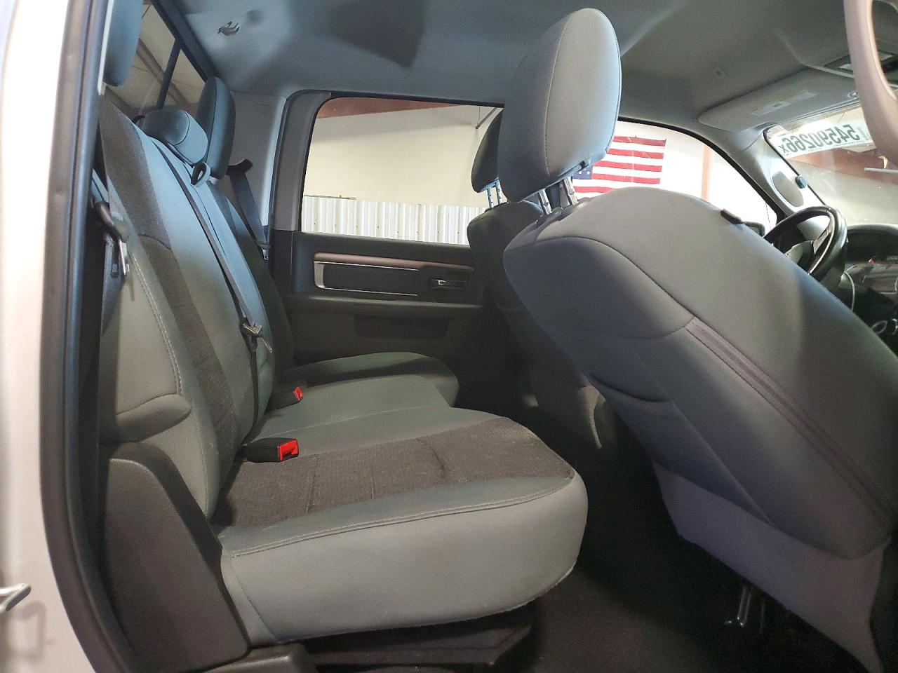 2018 RAM 1500 SLT photo 28