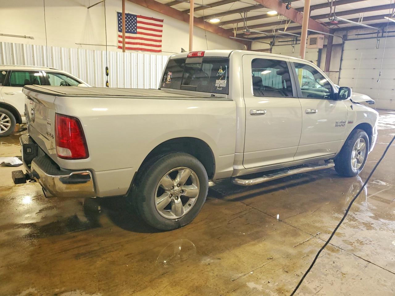 2018 RAM 1500 SLT photo 7