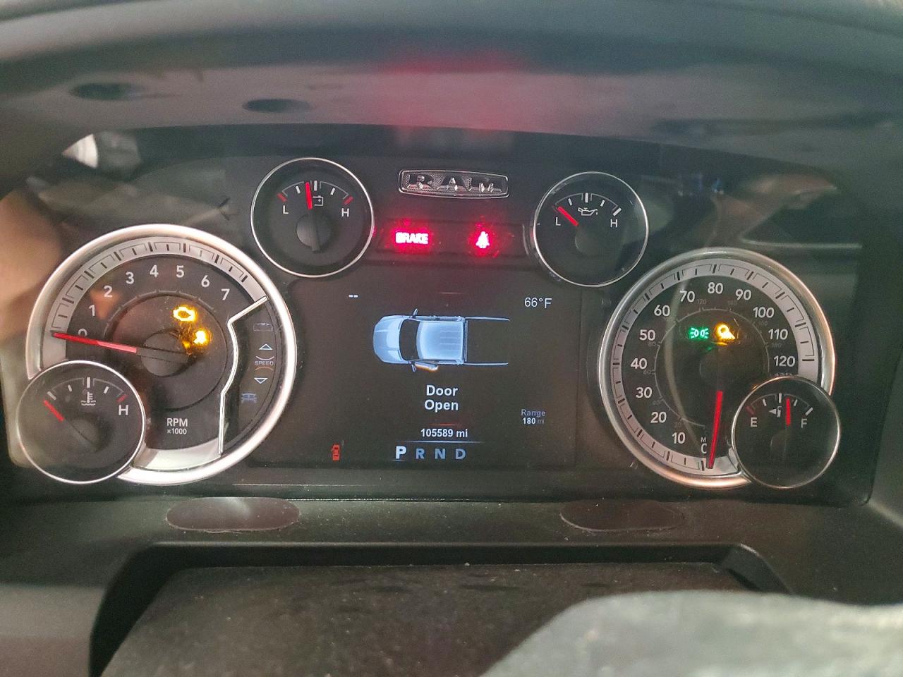 2018 RAM 1500 SLT photo 25