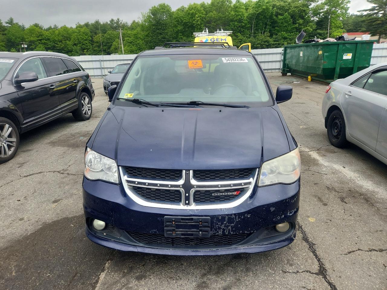 2012 DODGE GRAND CARAVAN SXT photo 9