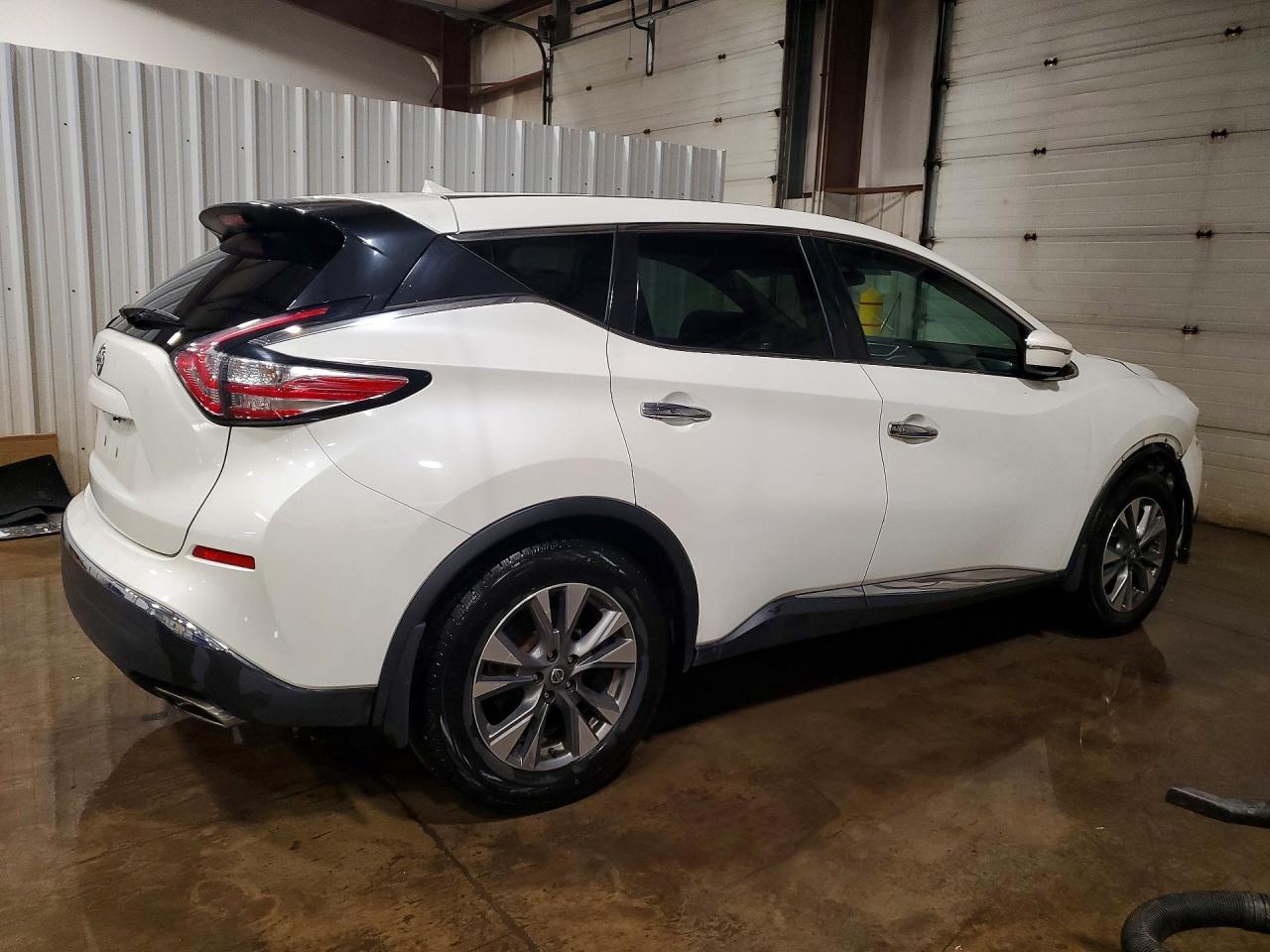 2015 NISSAN MURANO S photo 3