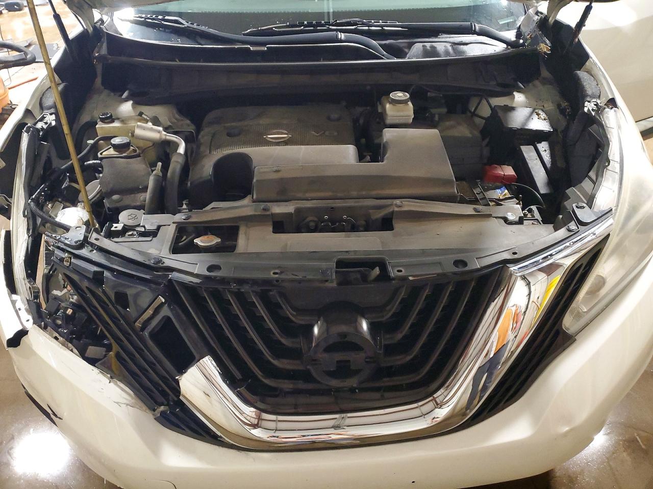 2015 NISSAN MURANO S photo 12