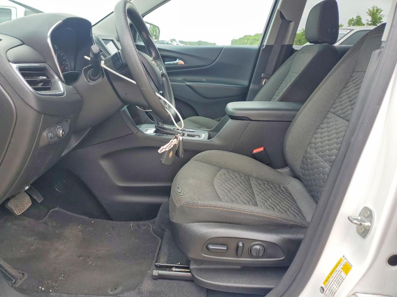 2021 CHEVROLET EQUINOX LT photo 19