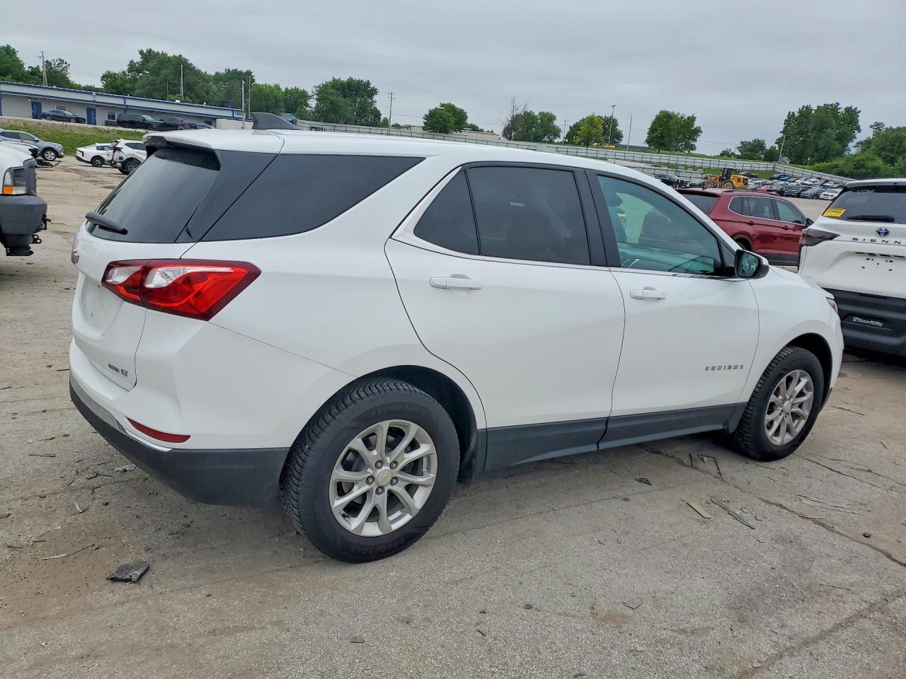 2021 CHEVROLET EQUINOX LT photo 7