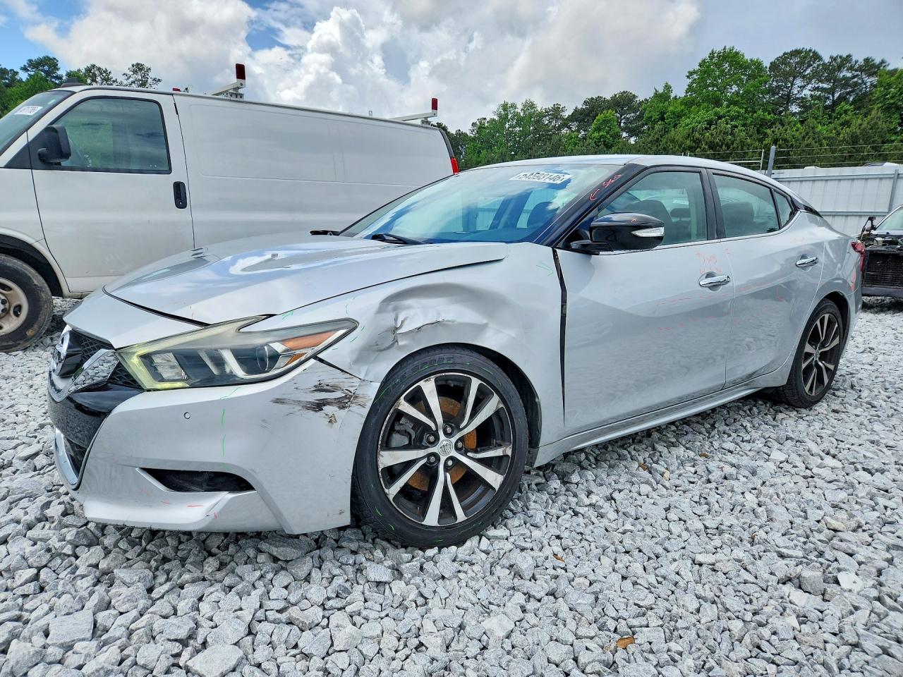 2017 NISSAN MAXIMA