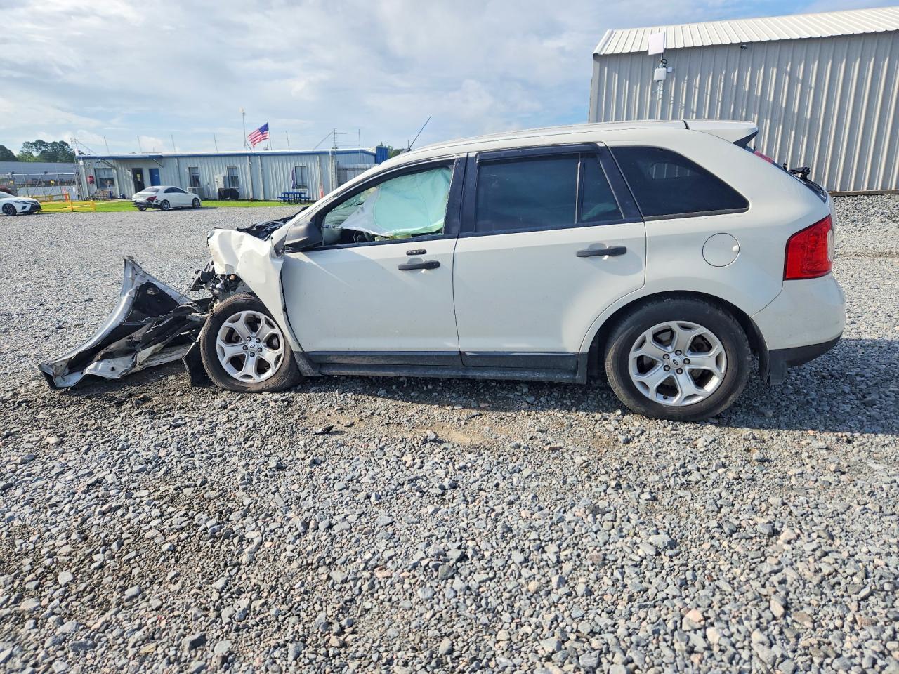 2013 FORD EDGE SE photo 4