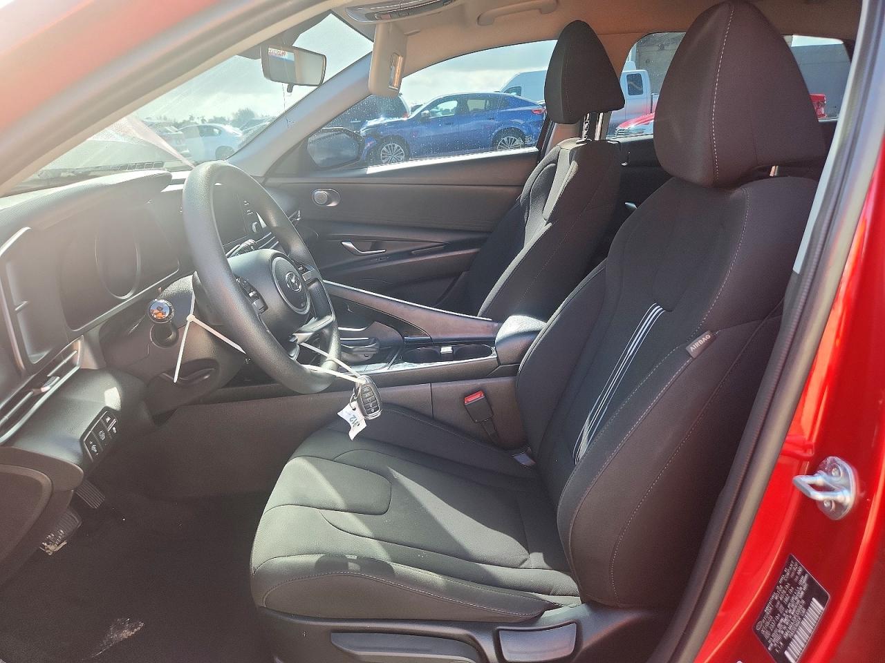 2023 HYUNDAI ELANTRA BLUE photo 13