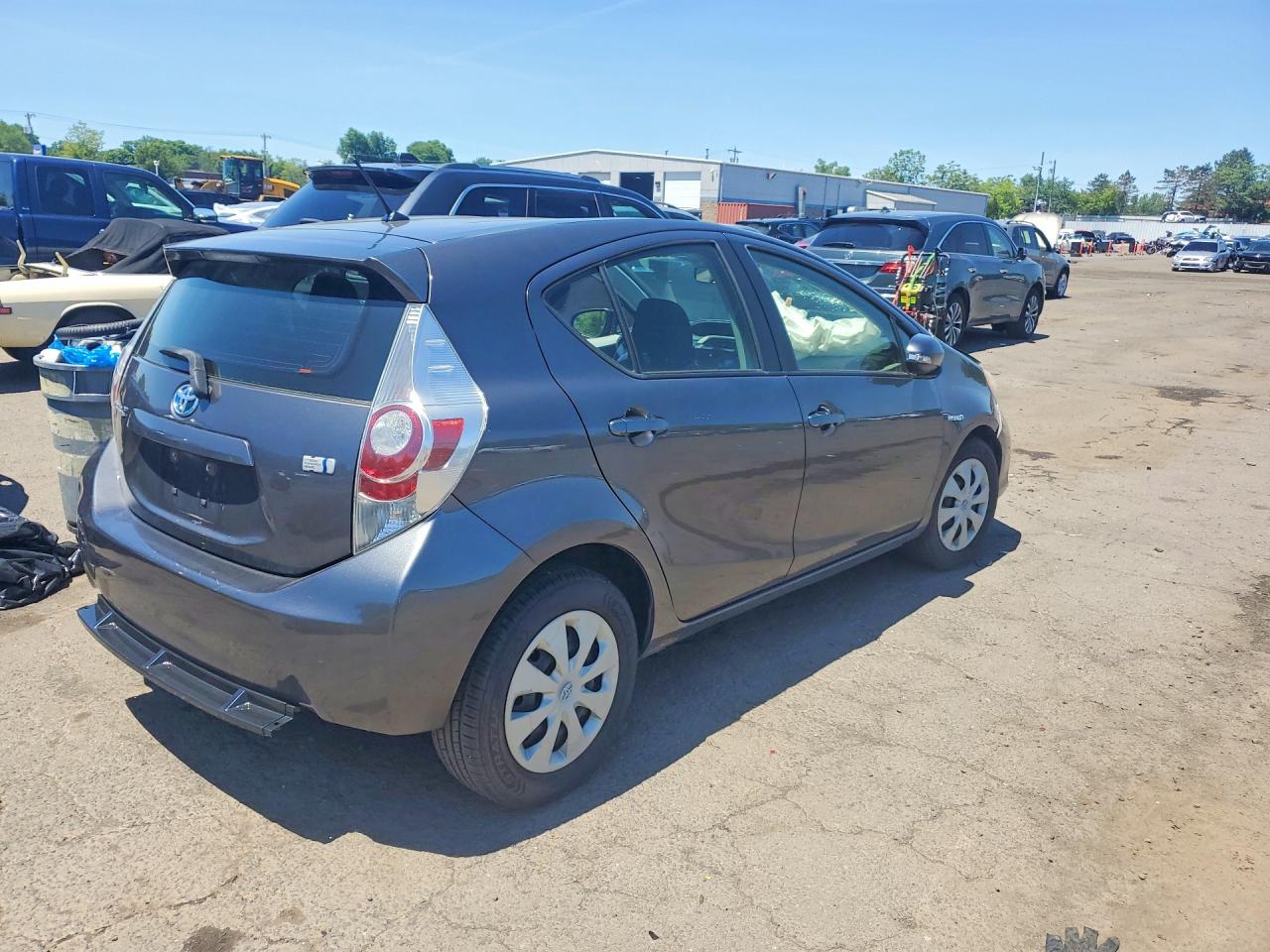 2012 TOYOTA PRIUS C TWO photo 3