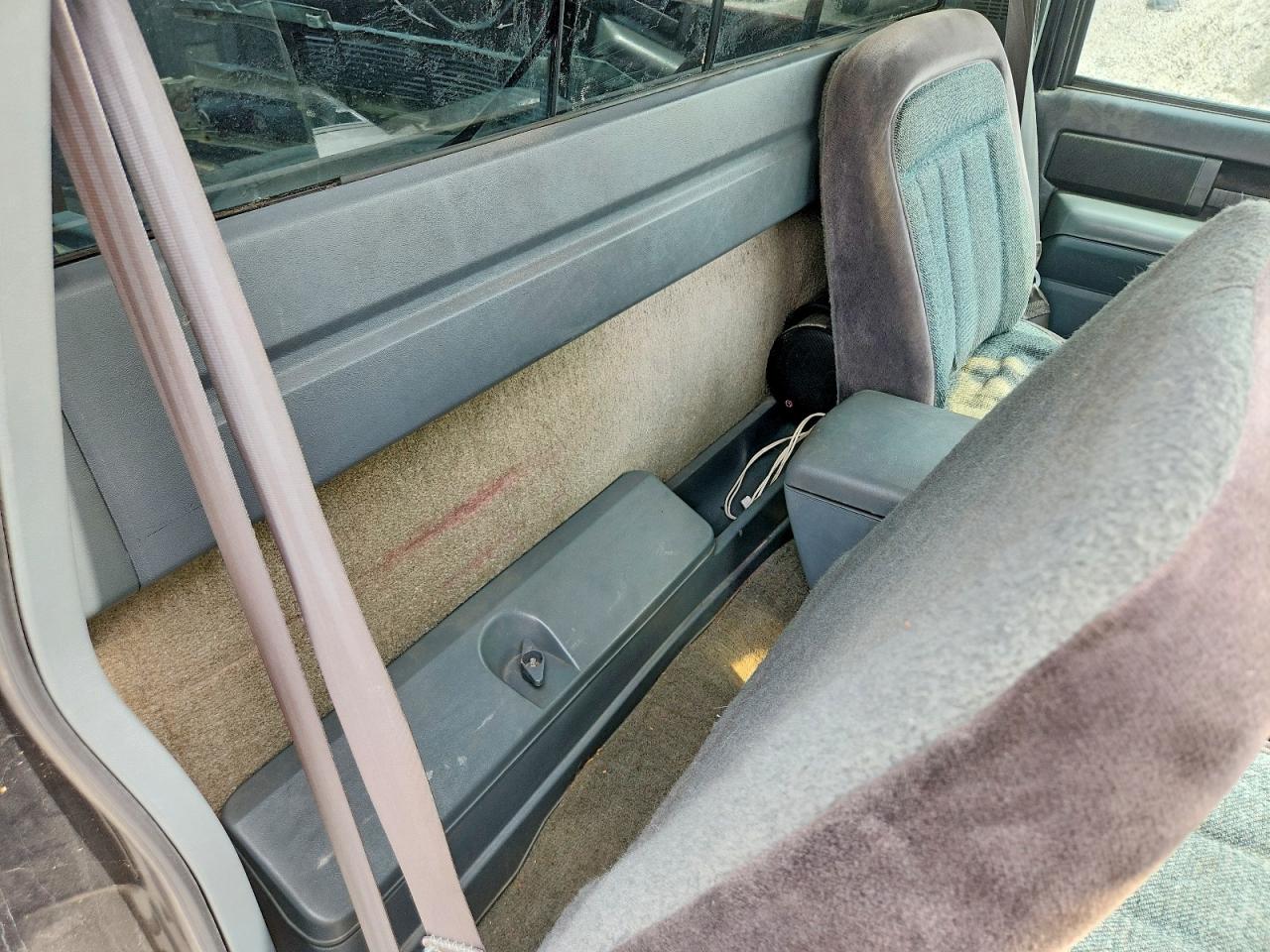 1989 CHEVROLET GMT-400 K1500 photo 28