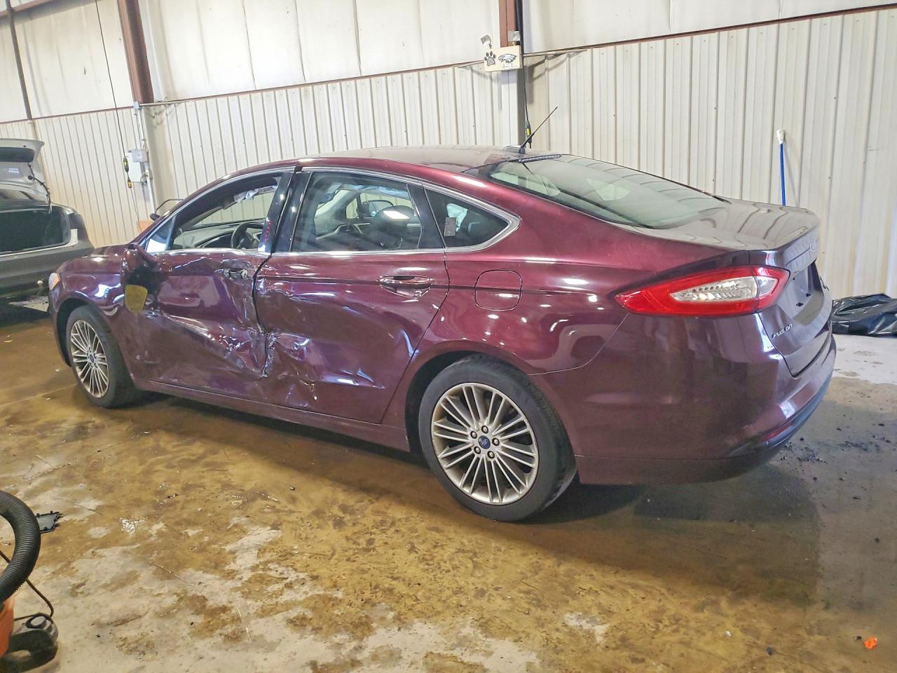 2013 FORD FUSION SE photo 3