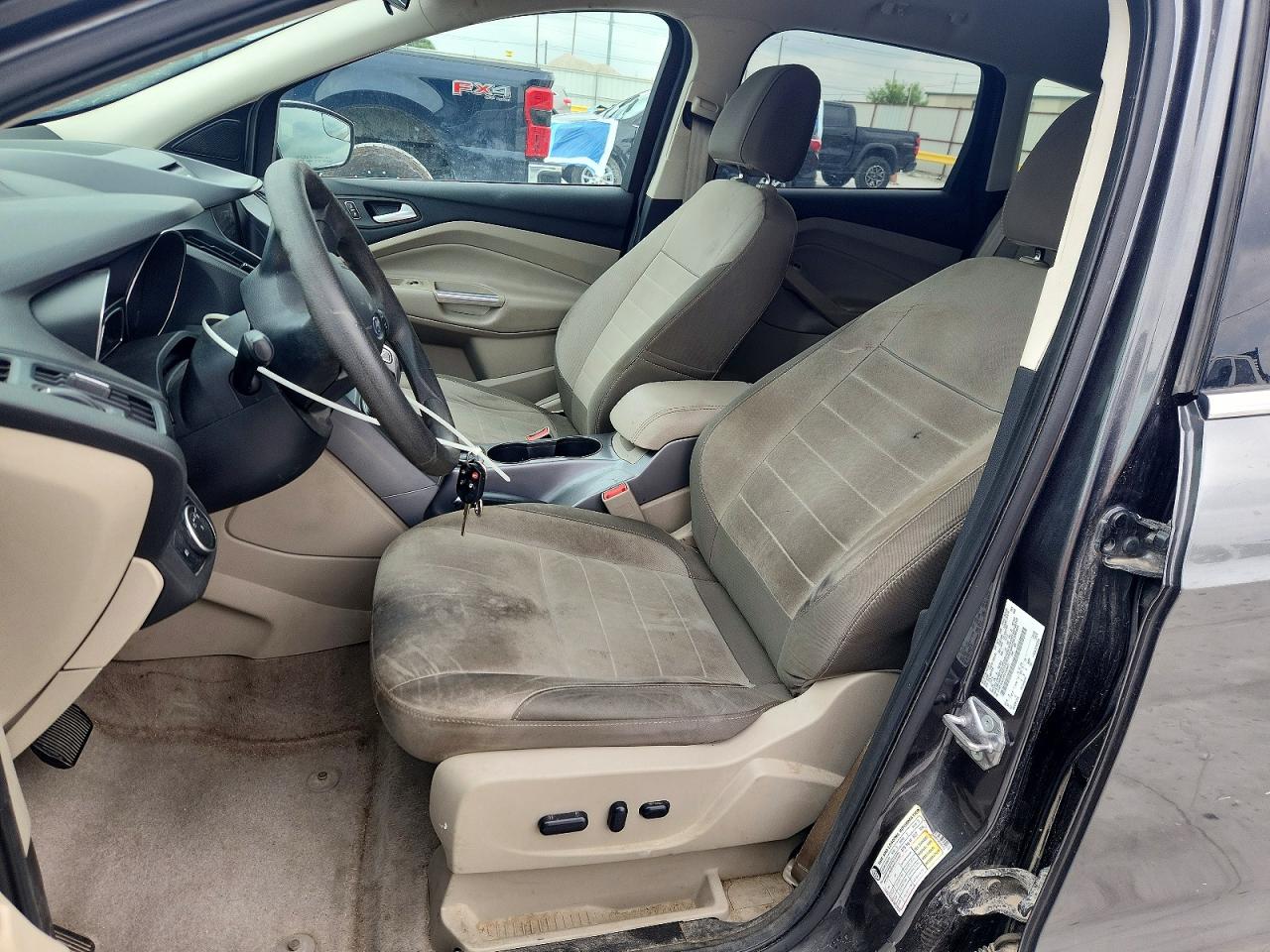 2015 FORD ESCAPE SE photo 19